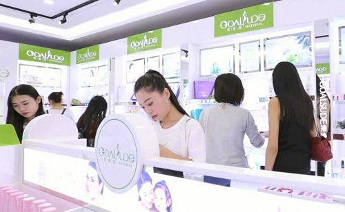 如何成功經(jīng)營好一家化妝品店 過來人給你指點(diǎn)