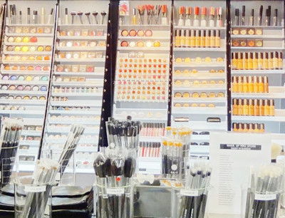 50至100萬元美容創業加盟品牌 找50至100萬元美容好項目上中國加盟網